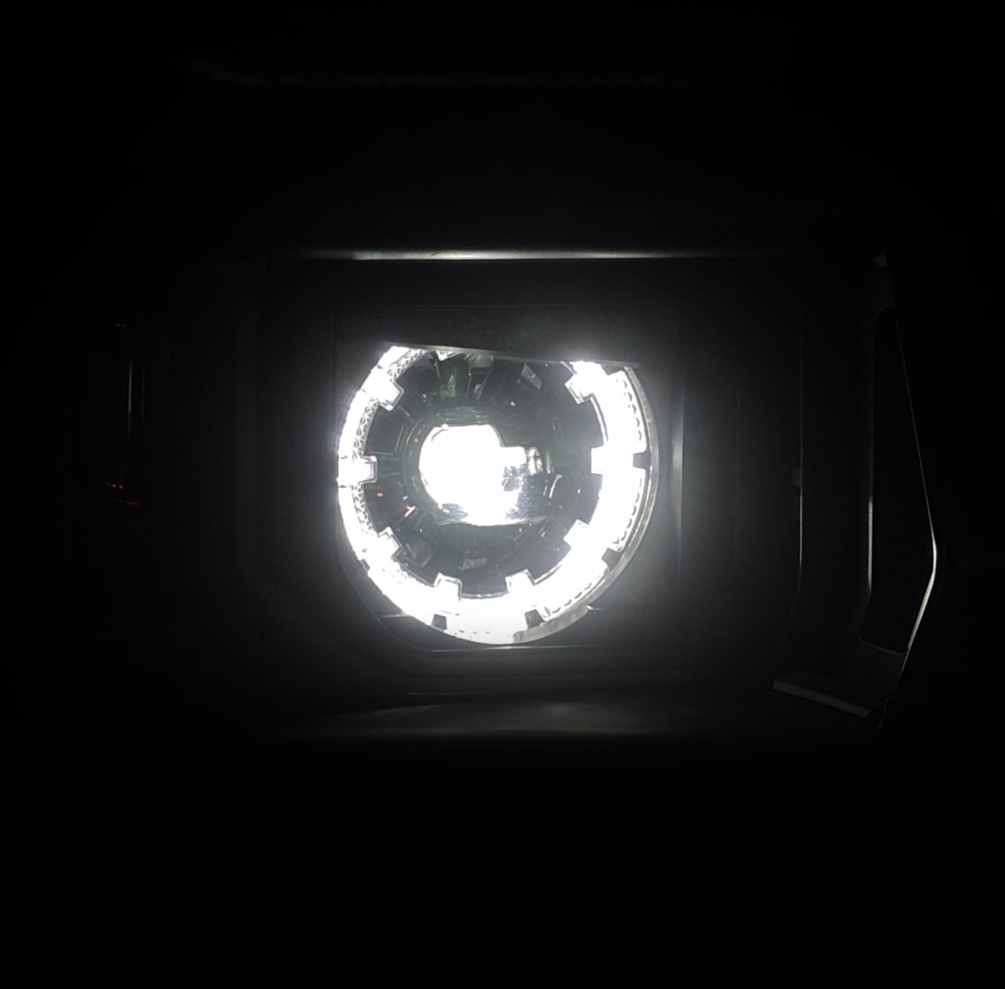 Angry Headlight Eyelids for Toyota LandCruiser 70 Series (Facelift, 2023 onwards)
