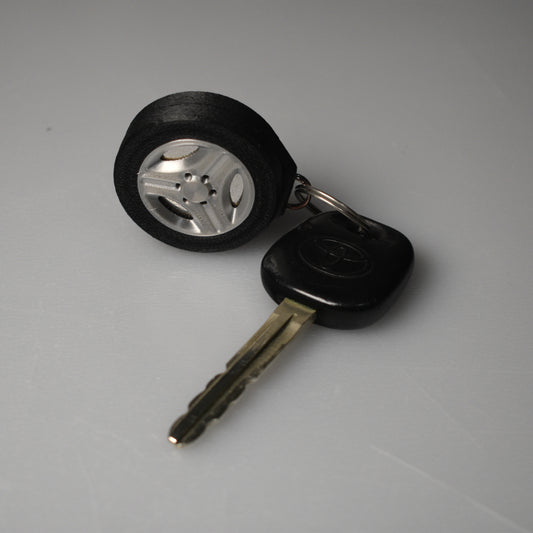 Toyota LandCruiser Wheel AirTag Keychain Attachment
