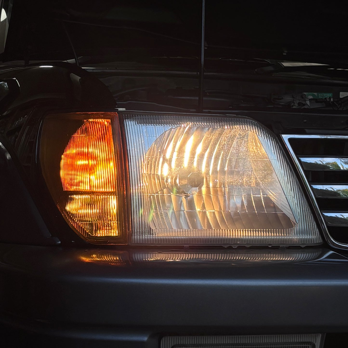 Amber JDM Corner Lamp Indicators for Toyota LandCruiser Prado 90 Series (1996-2002)