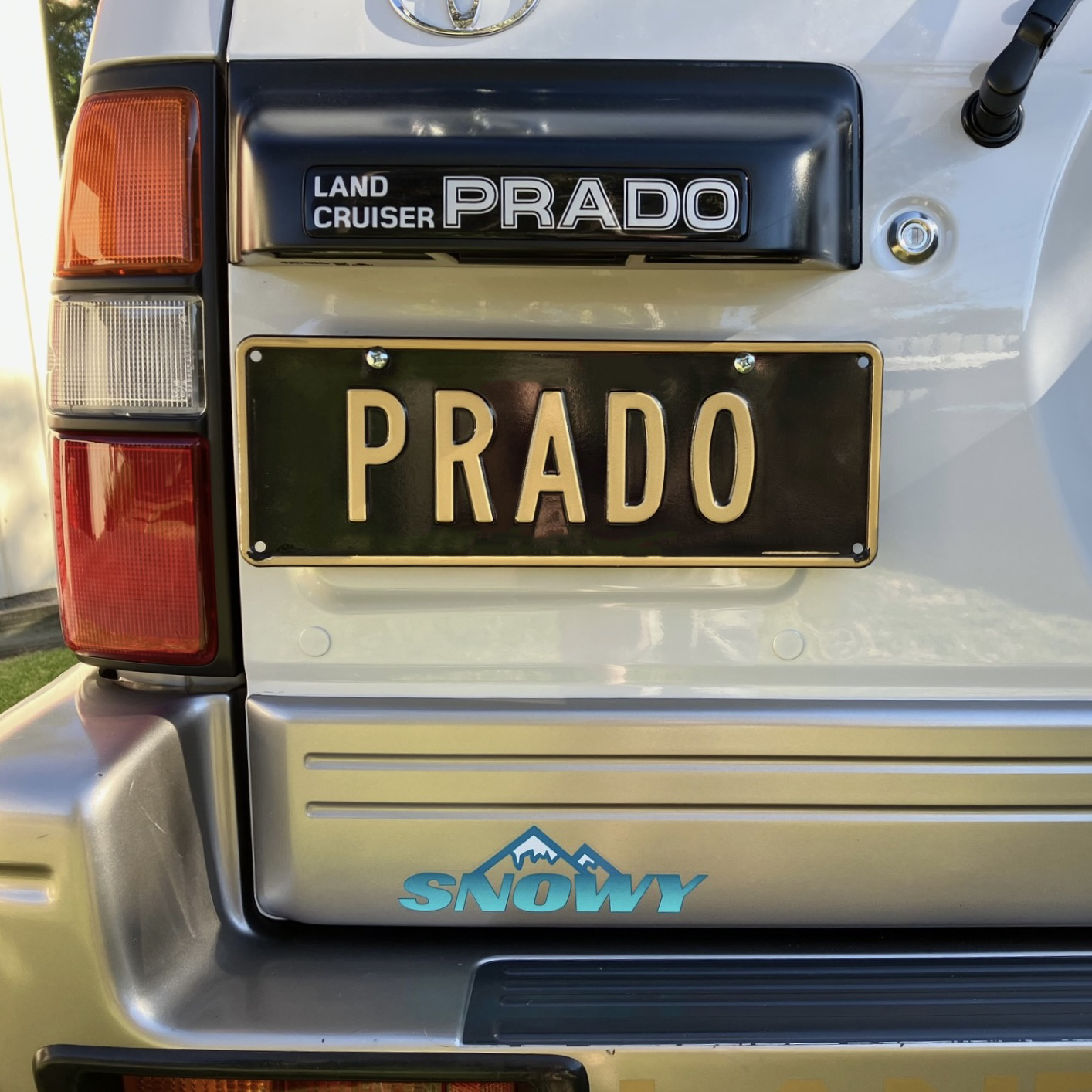 Stealth License Plate Bracket Kit for Toyota LandCruiser Prado 90 Series (1996-2002)
