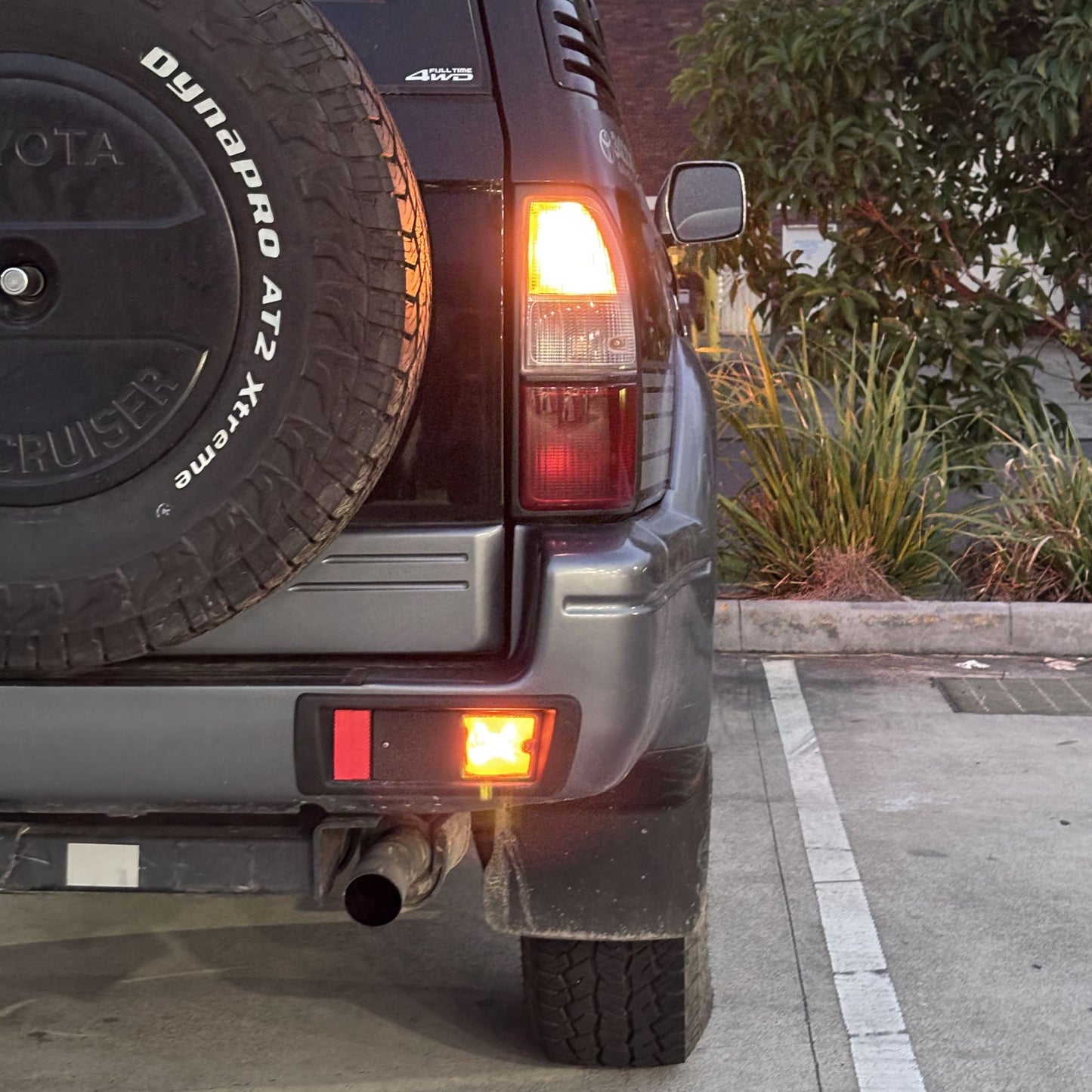 Dual Rear Indicator Bulb Kit for Toyota LandCruiser Prado 90 Series (1996-2002)