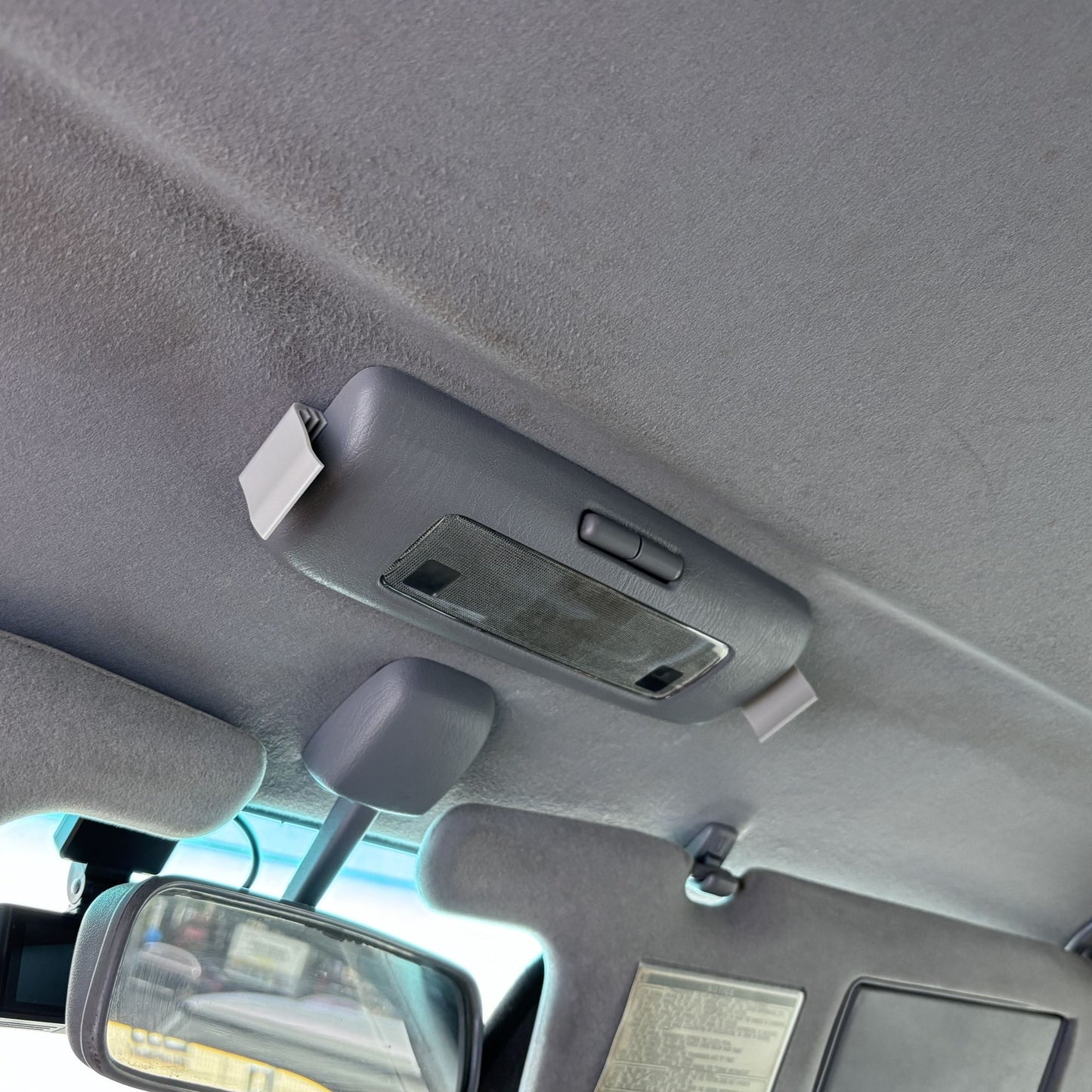Sunvisor Unfloppification Clips for Toyota LandCruiser Prado 90 Series (1996-2002)
