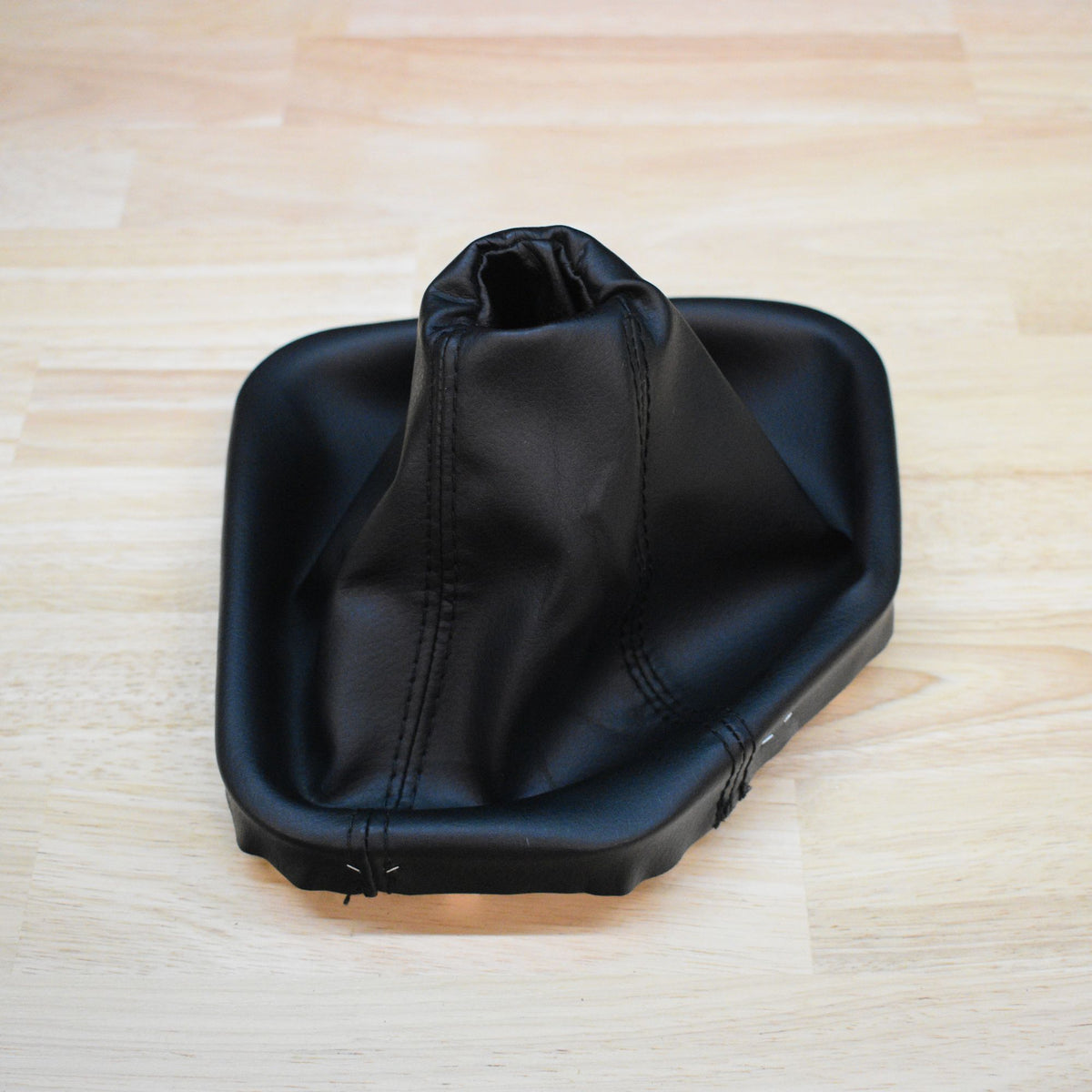 RHD Manual Shift Boot for BMW E39 5 Series (1996-2003)